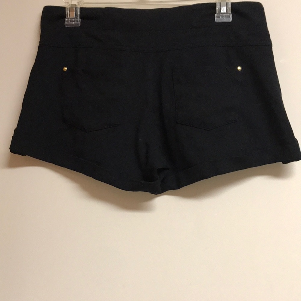 🖤Highwaist Shorts🖤 - Picture 2 of 2